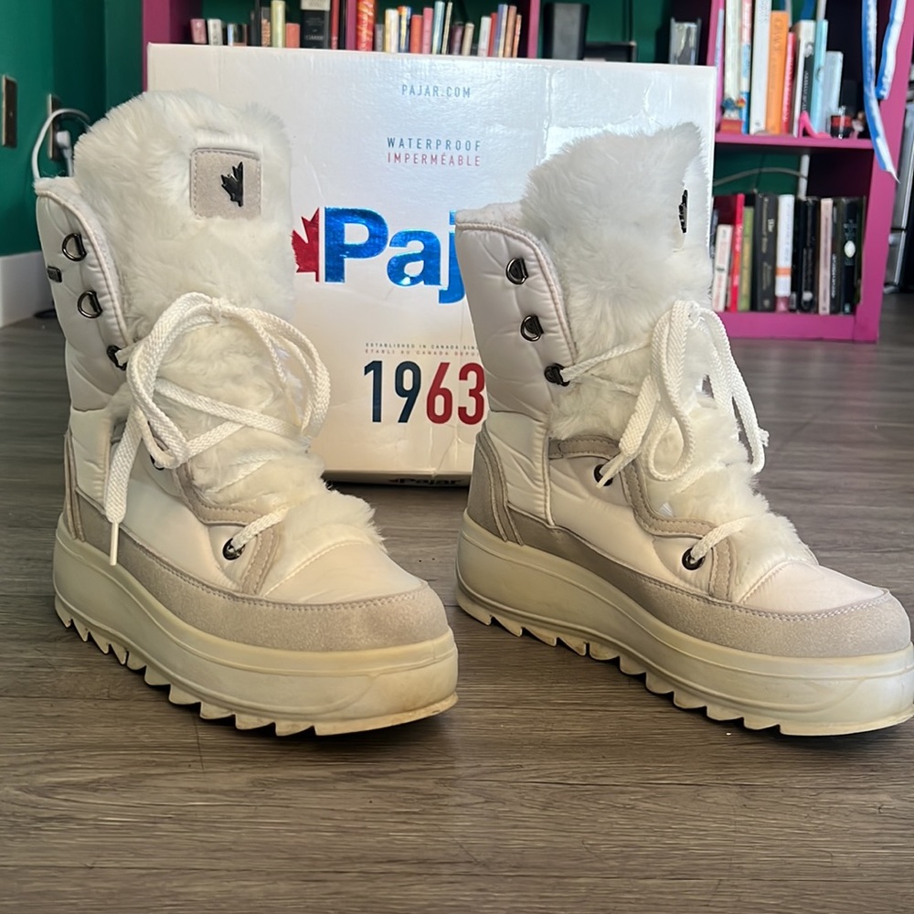 Pajar Snow Boots “Future Bianco” size 40 ⭐️ great condition